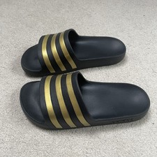 Adidas Sliders Boys Junior Size 5 Hardly Used Excellent Condition