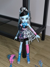 Monster High Scary Sweet Birthday Frankie Ste...