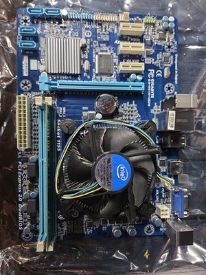 Gigabyte Technology GA-H61M-DS2H Intel G2130 3.2GHz 4GB RAM Tested & Working