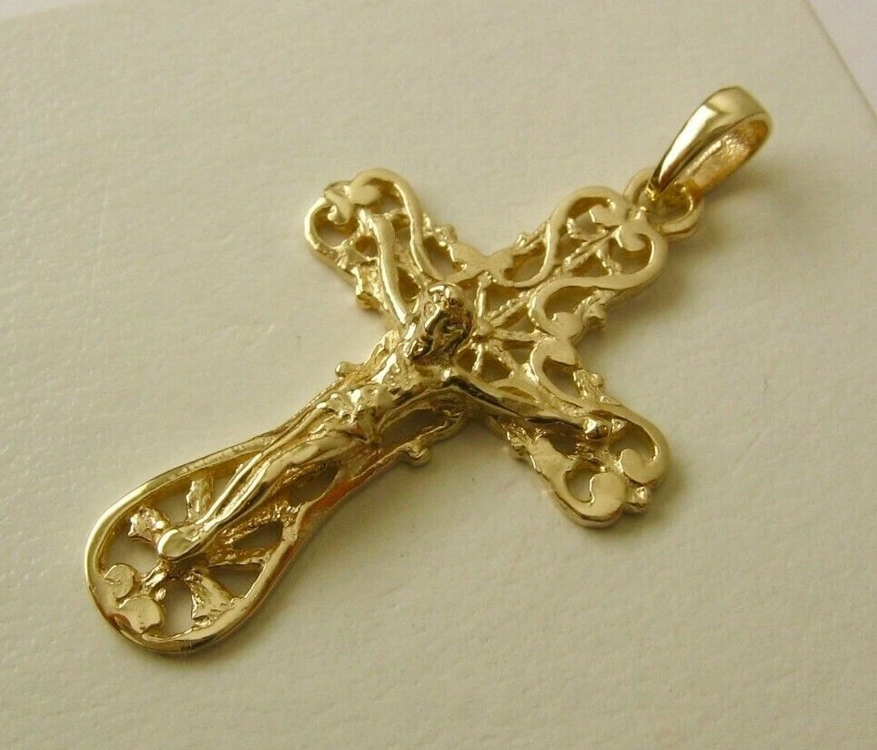 Gold filigree cross pendant deals