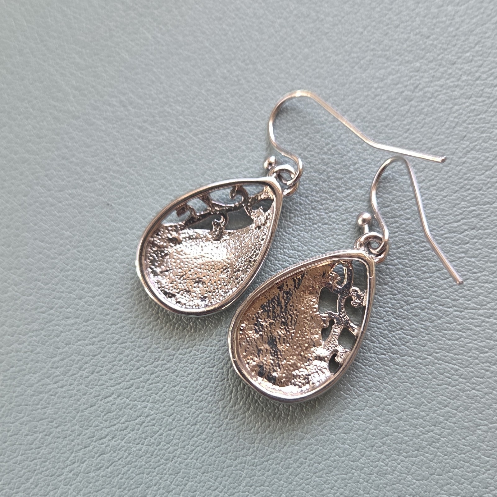Teardrop Abalone Shell Dangle Earrings Silver Ton… - image 2