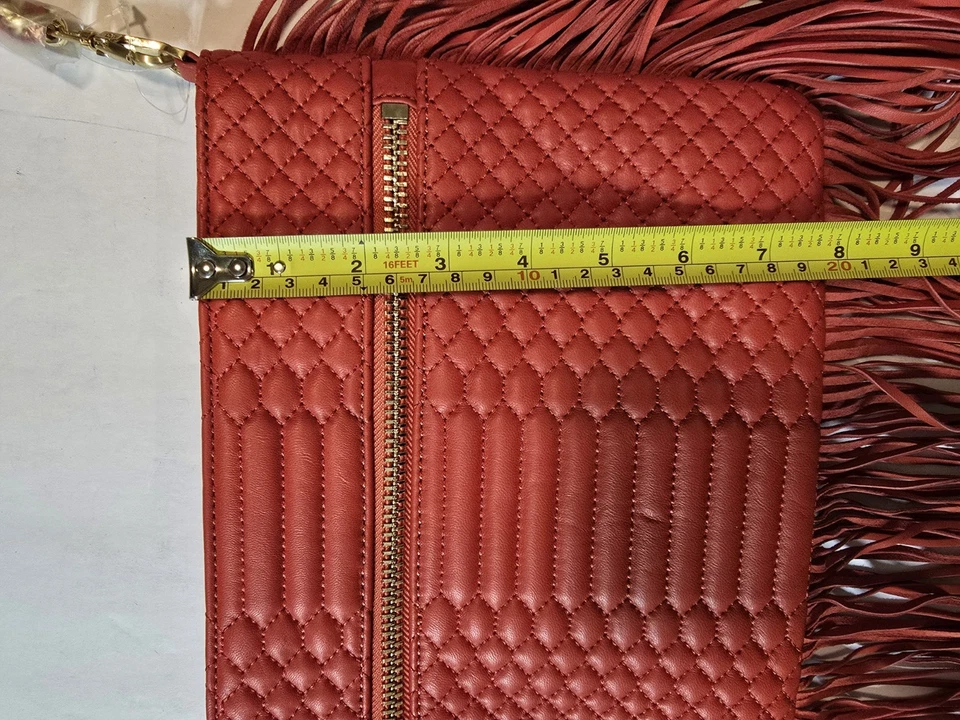 Bolso sin asas Brian Atwood nuevo con etiquetas precio de venta sugerido por el fabricante 198,00 USD - Cuero naranja con flecos Foto 4 de 4