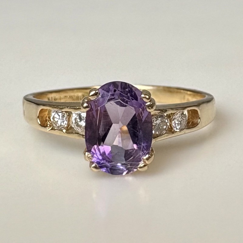 14K Yellow Gold Amethyst w/ Diamond Accents Ring 2.0g sz 5.75 Pretty! 