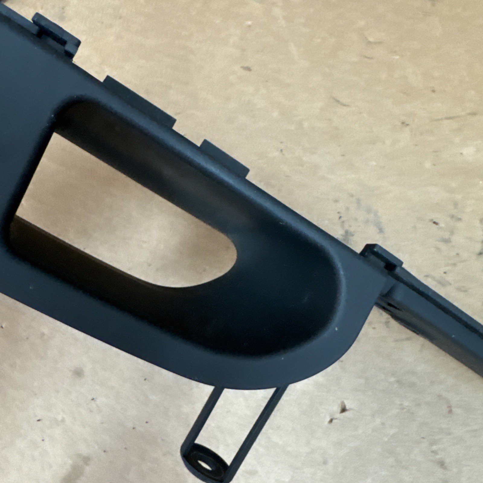 2008 11 2012 2014 2015 AUDI R8 Right Front DOOR Panel Armrest Mount Bracket 2725