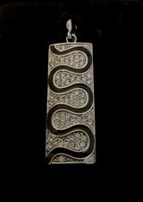 Nikken Bella Serpantine Pendant Magnetic Therapy