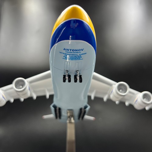 Model Antonov An-124 “BE BRAVE LIKE MYKOLAIV” with original autograph D.Antonov - Picture 12 of 24