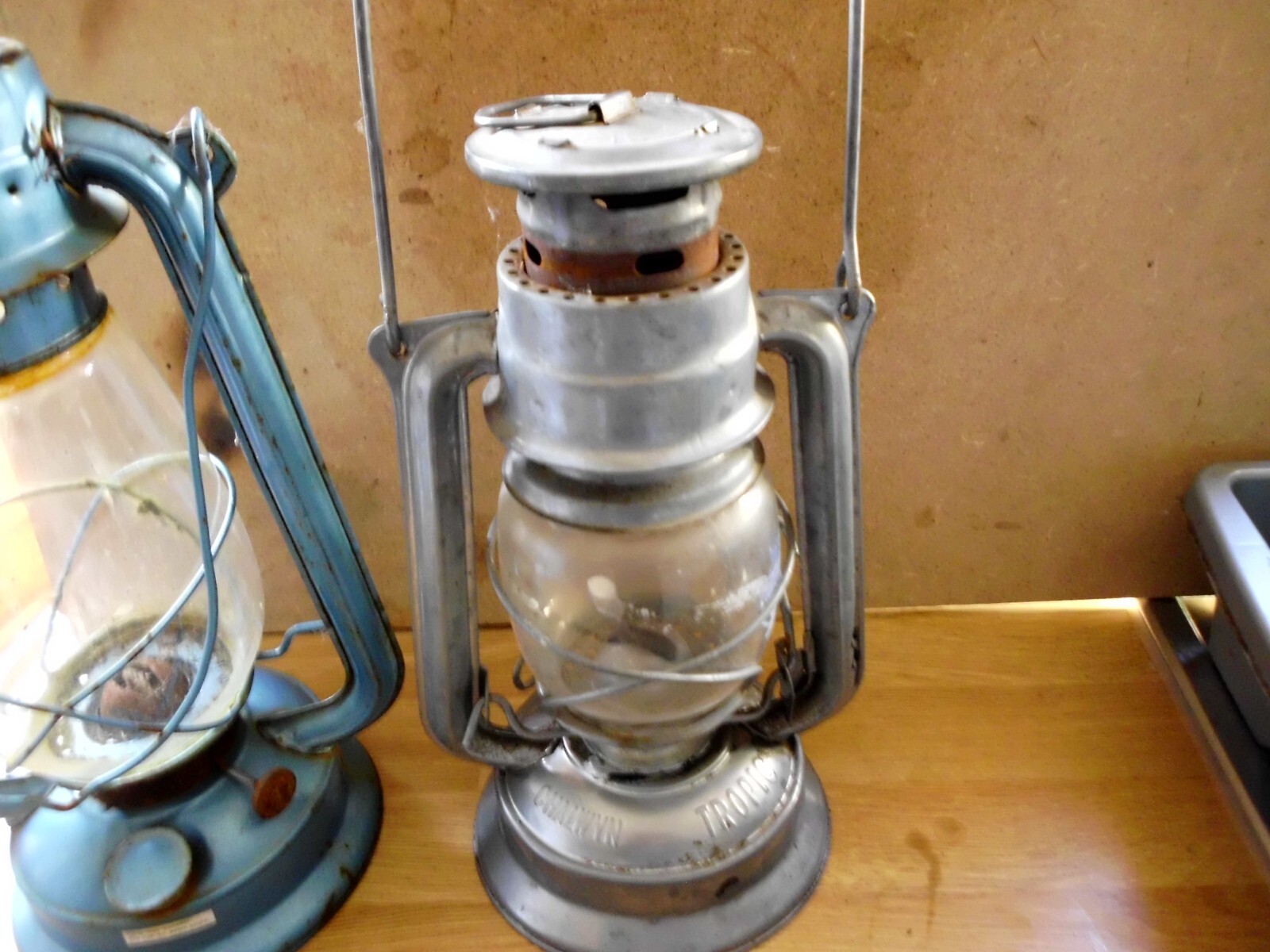 VINTAGE HURRICANE LAMPS X 2 eBay