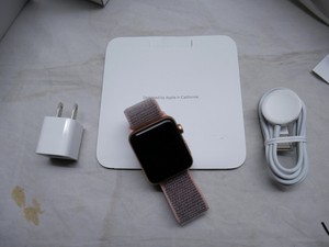 apple watch series 3 42mm gold aluminum case with pink sand sport loop