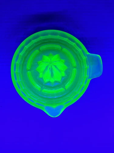 Vintage Federal Vaseline Depression Glass Green Uranium Citrus Reamer Juicer
