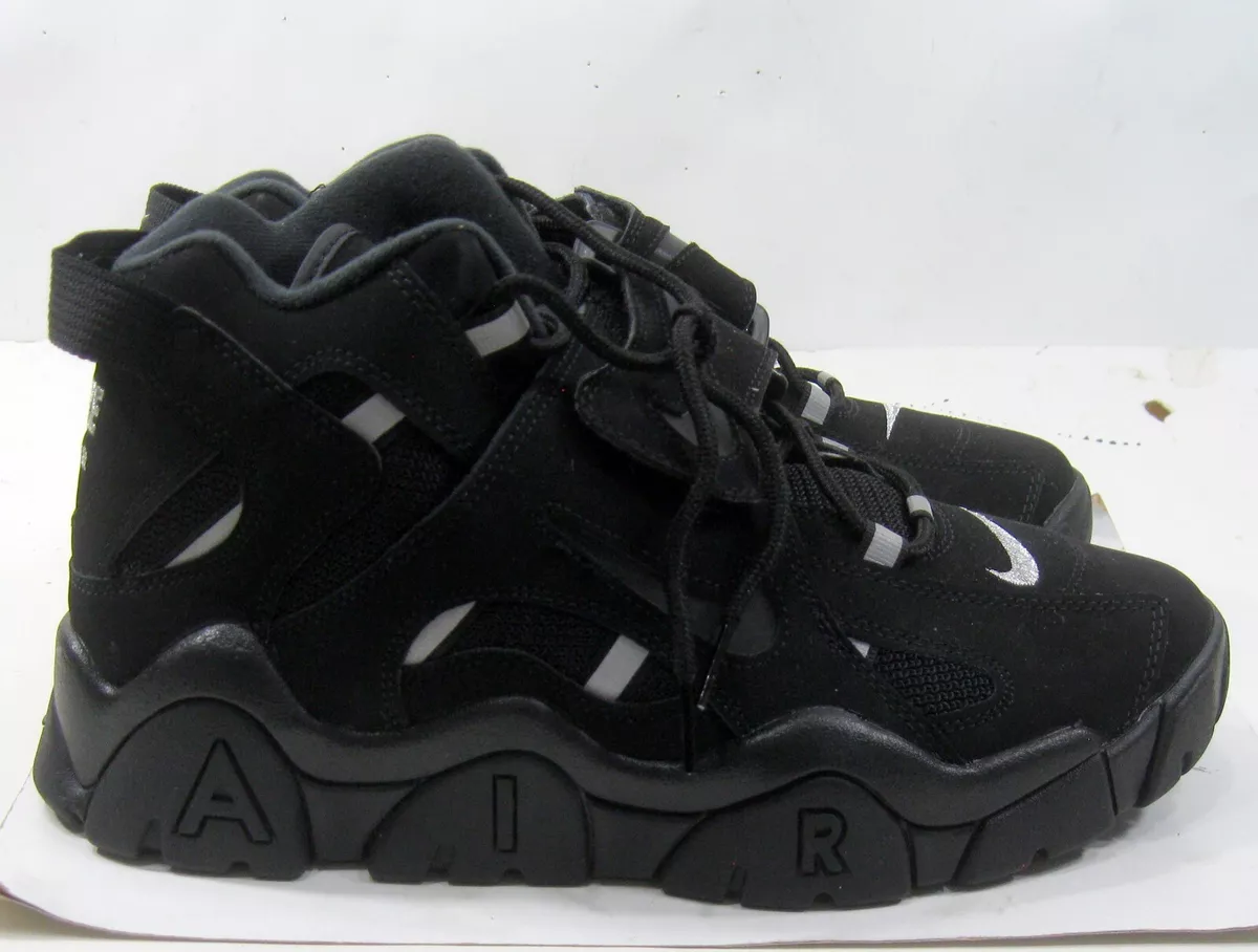 Nike Air Barrage Mid in Black for Men