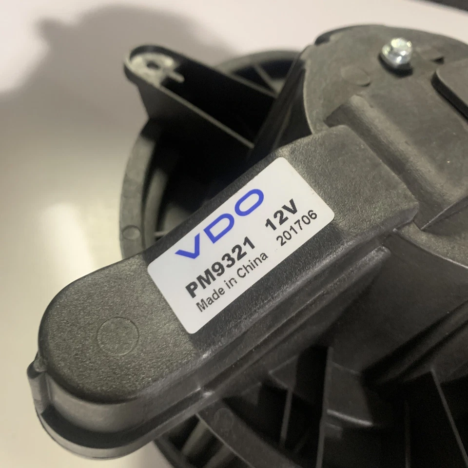 Control de calefacción de CA Chrysler PT Cruiser nuevo soplador nuevo transistor P55111879AA OEM Foto 4 de 4