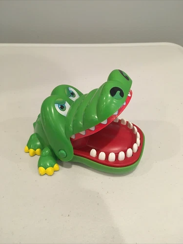 Vintage 1992 Milton Bradley Crocodile Dentist Game Travel Version Tested Works!