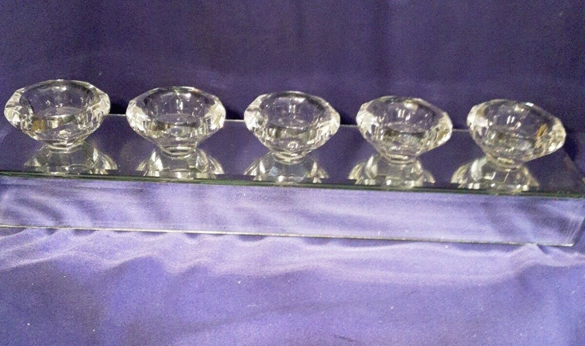 Nanette Lepore Glass And Mirror 5 Tealight Candleholder Centerpiece 15.5" Long