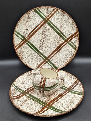 Blue Ridge Southern RUSTIC PLAID Pattern Pottery Vintage Creamer And 2 Plates - Picture 7 of 12