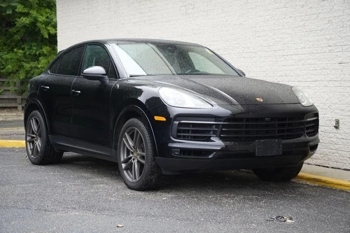 2022 Porsche Cayenne Platinum Edition Image 1 of 4