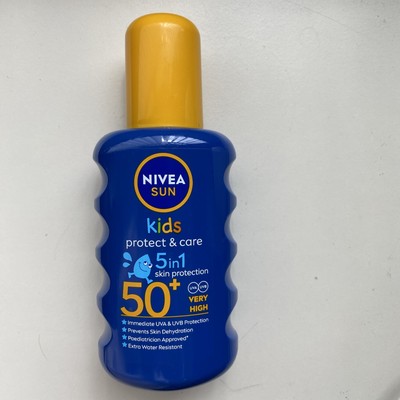 NIVEA SUN Kids LSF 50 Water Resistant Moisturising Spray Lotion - 200ml