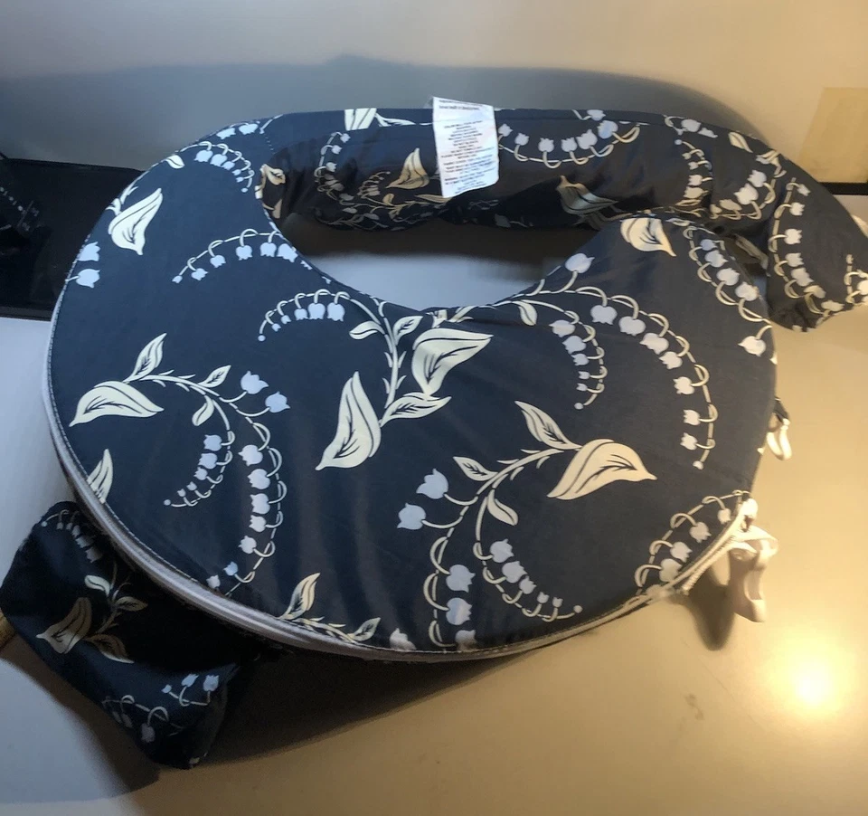 Almohada de Enfermería Original Zenoff Products My Brest Friend Patrón Bluebell Foto 2 de 4
