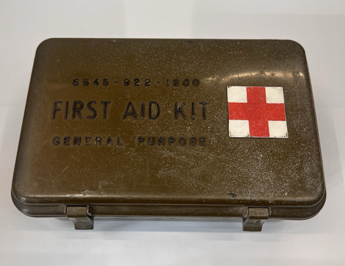 1973 U.S. Military Green First Aid Kit General Purpose NSN 6545-922-1200