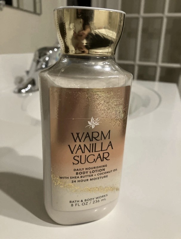 Bath & Body Works WARM VANILLA SUGAR Daily Nourishing Body Lotion, 8 fl oz