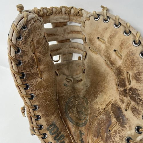 Wilson A2000 “The A2800” First Base Mitt Glove 13” Right Hand Throw RHT Japan - Picture 4 of 20