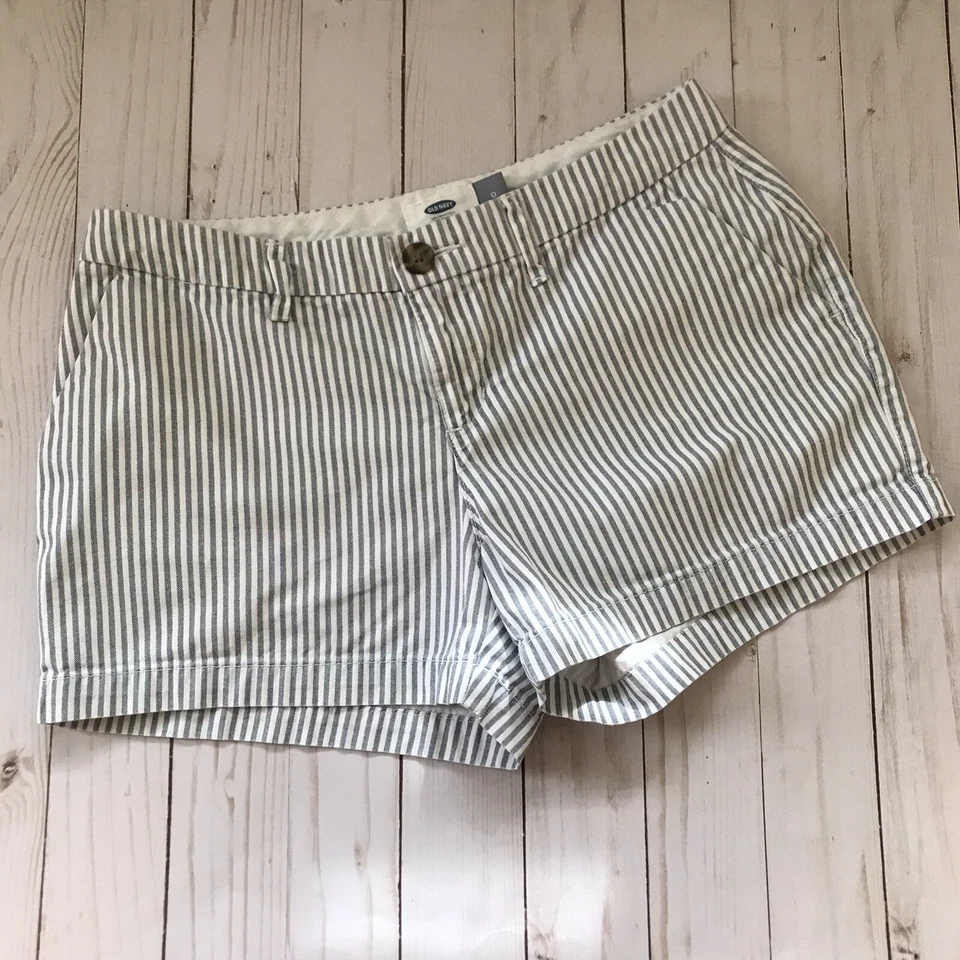 Pantalones cortos Old Navy a rayas para mujer talla 0 Foto 2 de 4