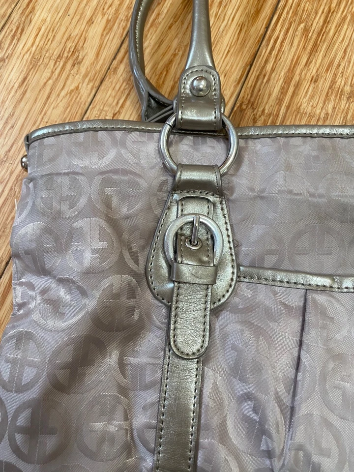 Bolso de Mano Giani Bernini Plata Tostado Logo Lona Impermeable Cuero Borde Foto 3 de 4
