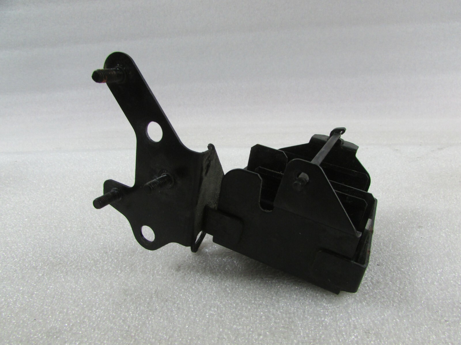 Ferrari 599 GTB, Heater Control Valve Bracket, Used, P/N 67944400