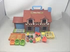 Vintage 1980 Fisher-Price Little People Family Tudor House #952 w/ accessories