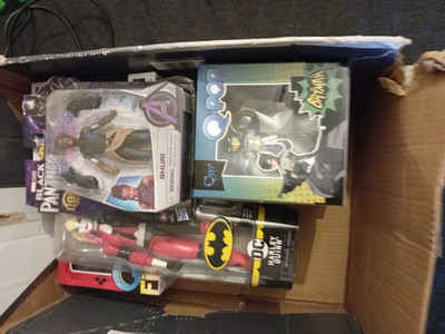 Marvel und DC Puppen und Funko Pops