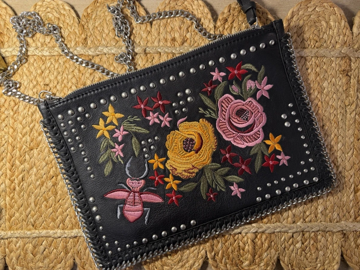 Borsa a mano da donna con chiusura a fibbie Borsa a mano da donna con chiusura a fibbie