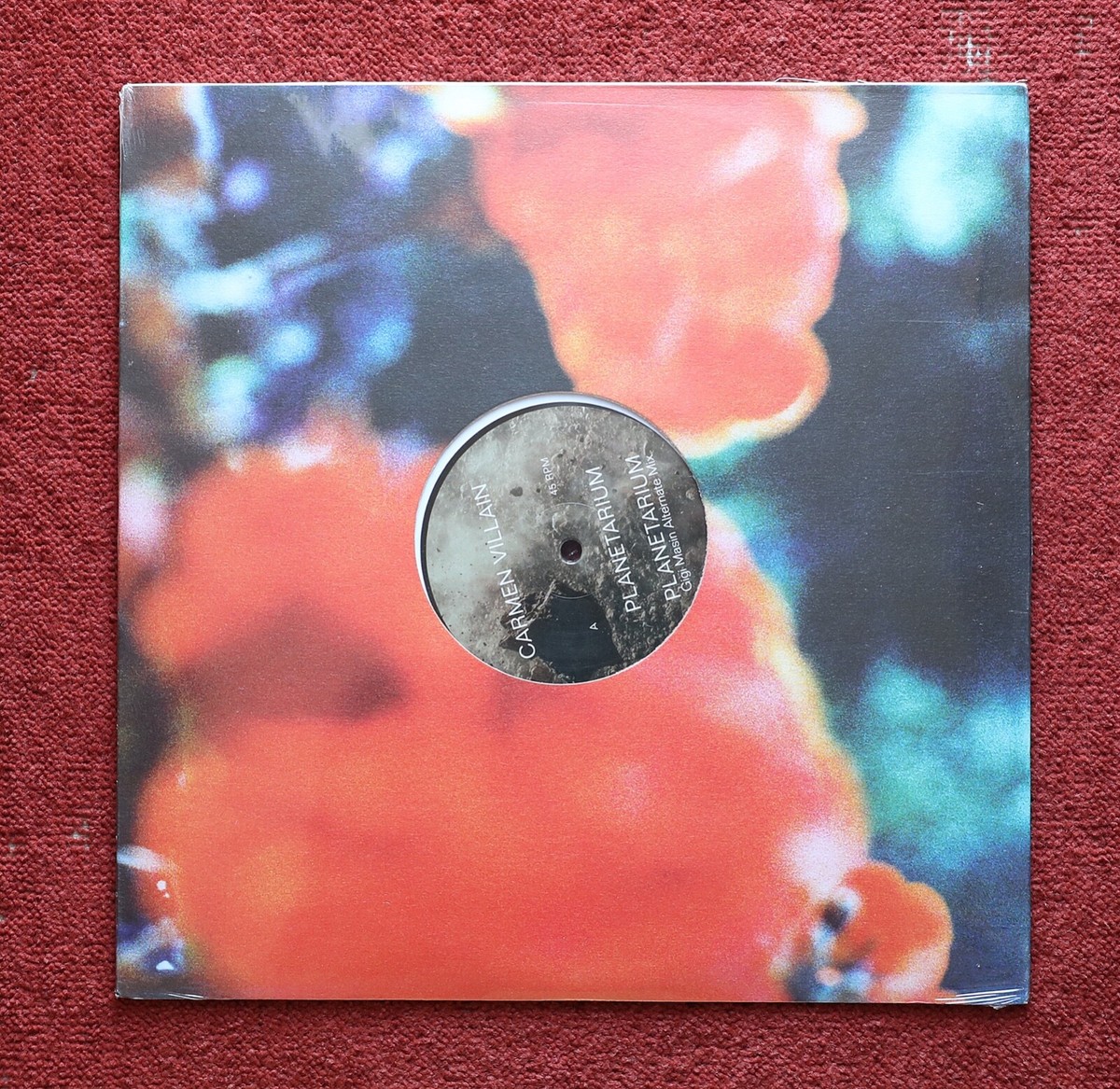 Carmen Villain Planetarium 12