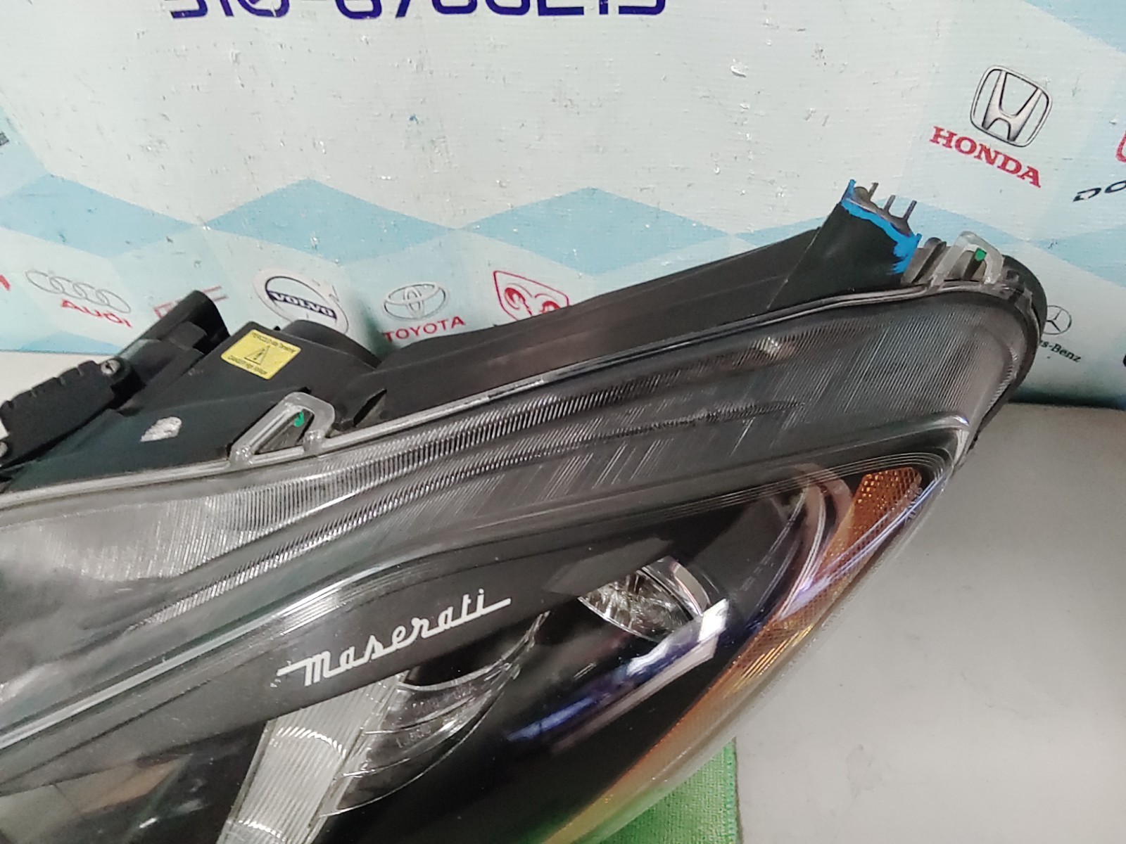 2013 MASERATI GRANTURISMO GT SPORT XENON HEADLIGHT LEFT  OEM 2014 2015 2016 17