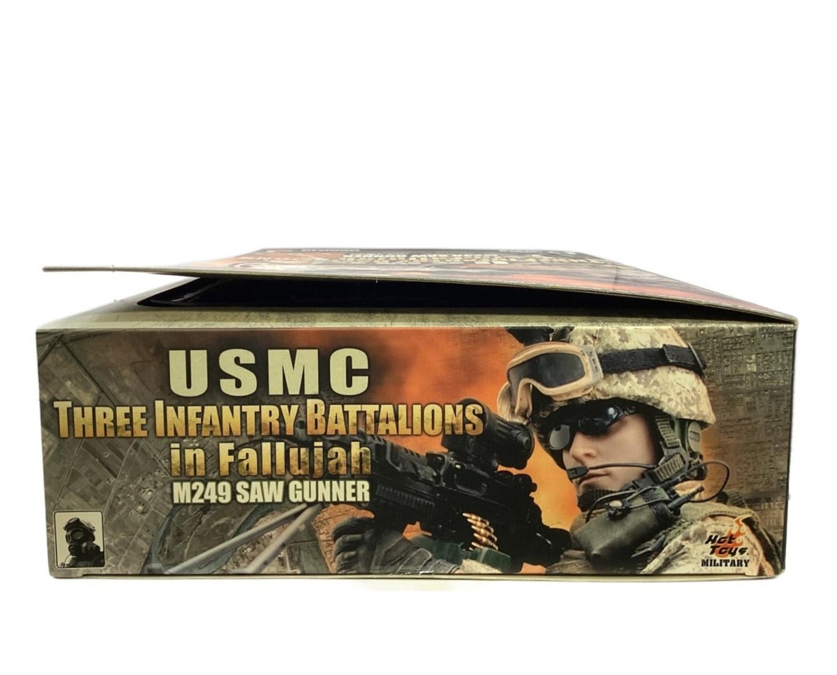 Hot Toys 1/6 USMC Three Infantry Battalion M249 SAW Gunner Figure