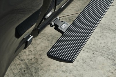 Body Armor E-Power Running Board Steps Black Silverado/Sierra Crew GM-4501