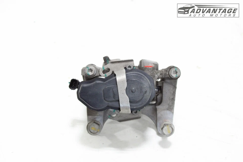 2019-2025 CADILLAC XT4 AWD REAR RIGHT SIDE DISC BRAKE CALIPER & ACTUATOR OEM - Image 2 of 4