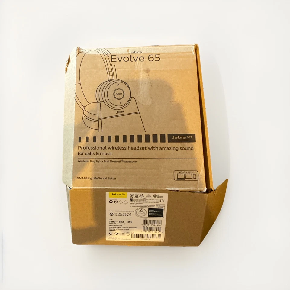 Evolve 65 Professional Wireless Headset With Amazing Sound For Calls And Music - Image 2 of 2