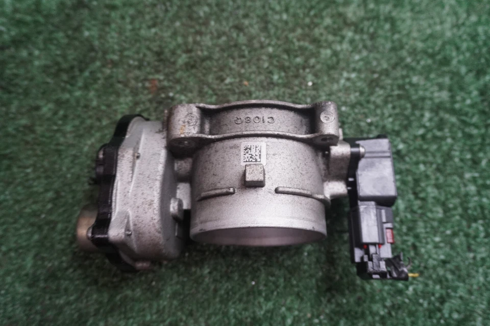 Ford Expedition 2013 2014 5,4 L carrocería del acelerador OEM 8L3E9F991CA Foto 4 de 4