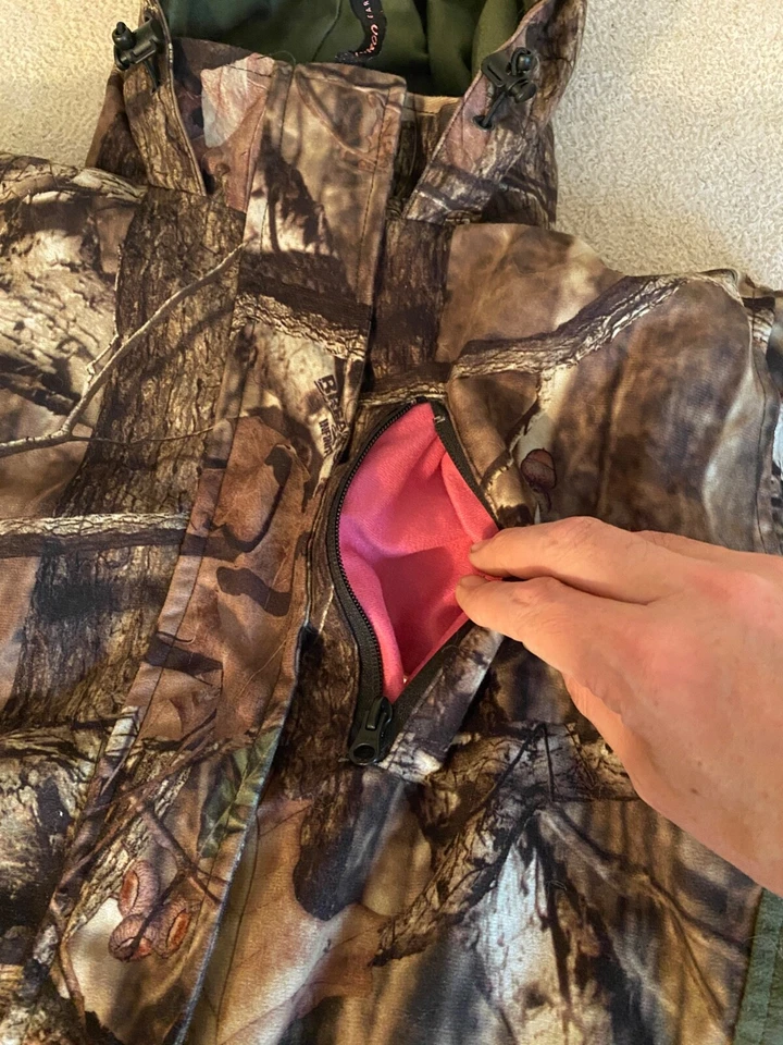 Yukon Gear Removable Fleece Camo Hunting Jacket Coat Women's Medium Pink Lining - Image 4 of 4