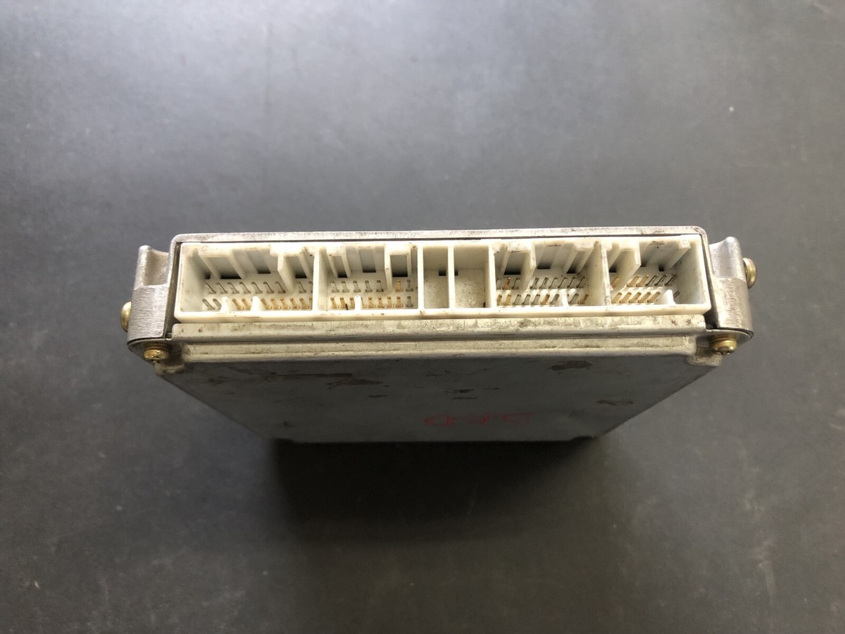 TOYOTA Engine Control Unit ECU 2KD-FTV MT 89666-04090 Used Genuine