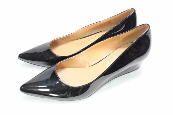 Calvin klein garya wedge pump deals
