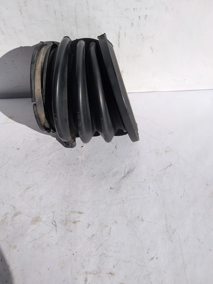 Manguera de admisión de conducto de salida de filtro de aire de motor Buick Park Avenue 97-2005 3,8 L Foto 3 de 4