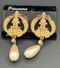 Vintage Primavera Gold Tone Pearl Drop Clip On Earrings