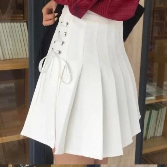 White Cotton Pleated Lace Up Skirt With Built In Shorts