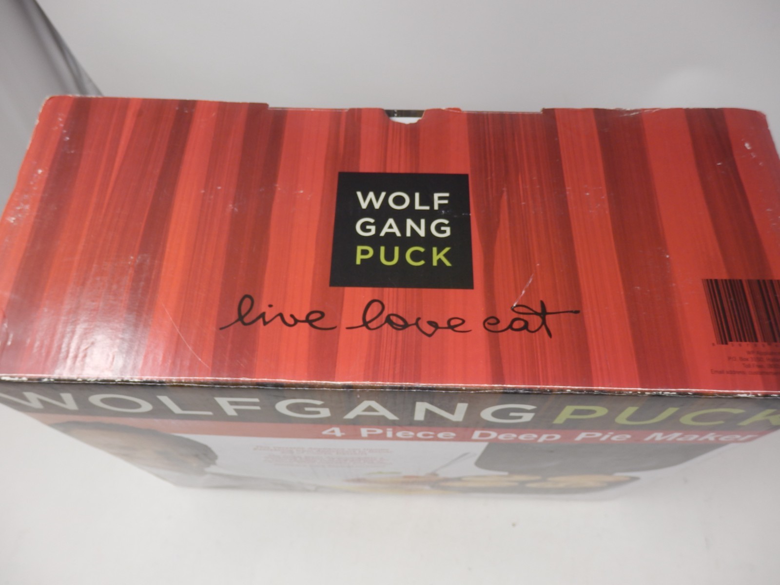 NEW Wolfgang Puck 4 Piece Deep Pie Maker Model CCPM0040