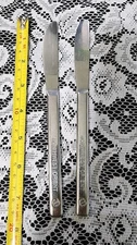 LOT OF 2 NORTHWEST ORIENT AIRLINES🛩 SERRATED STAINLESS MEAL KNIVES 🔎👀