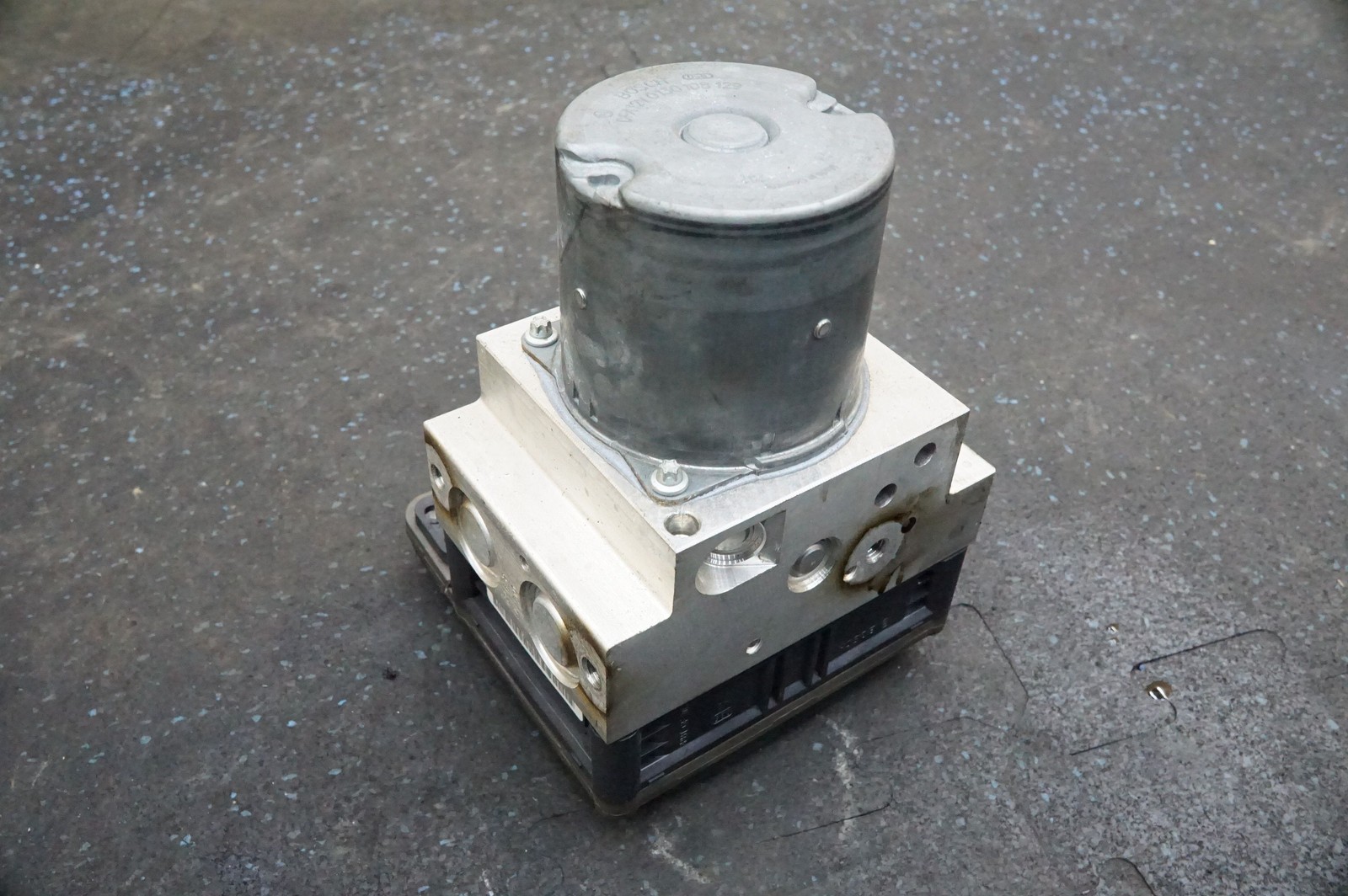 Ferrari FF 2011-2016 Abs/asr hydraulic control unit P/N 286009