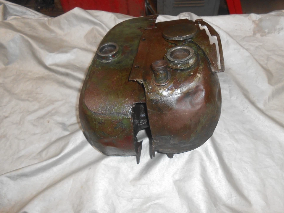 harley davidson antique vintage motorcycle parts HARLEY VL model gas tanks parts - Image 3 of 4