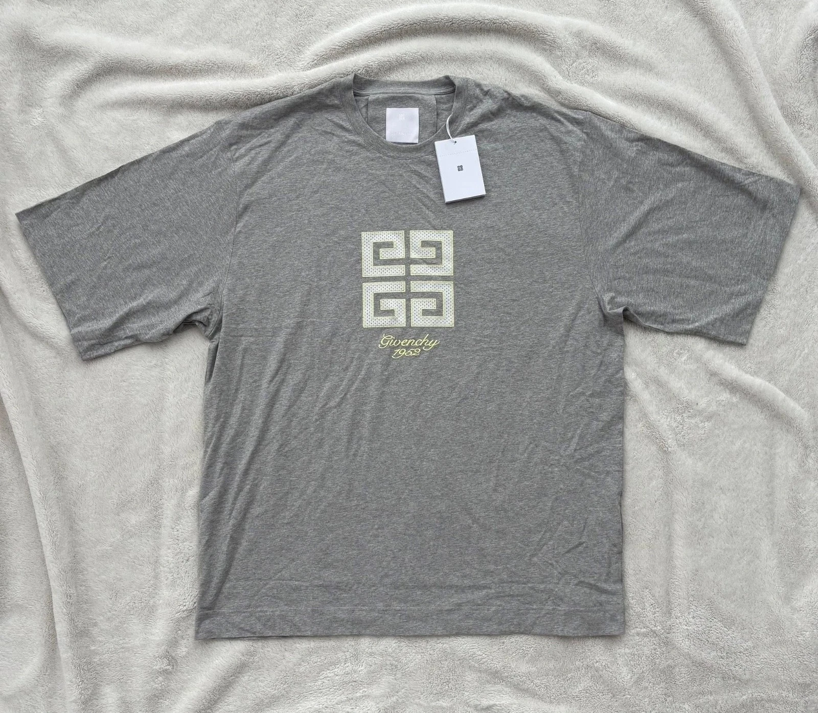 Givenchy — Givenchy Heather Grey Icon Logo Tee - 2XL - MSRP: $670 - Authentic - New