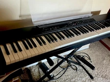 YAMAHA P-80 Electronic Piano Keyboard 88 key Black with STAND n seat