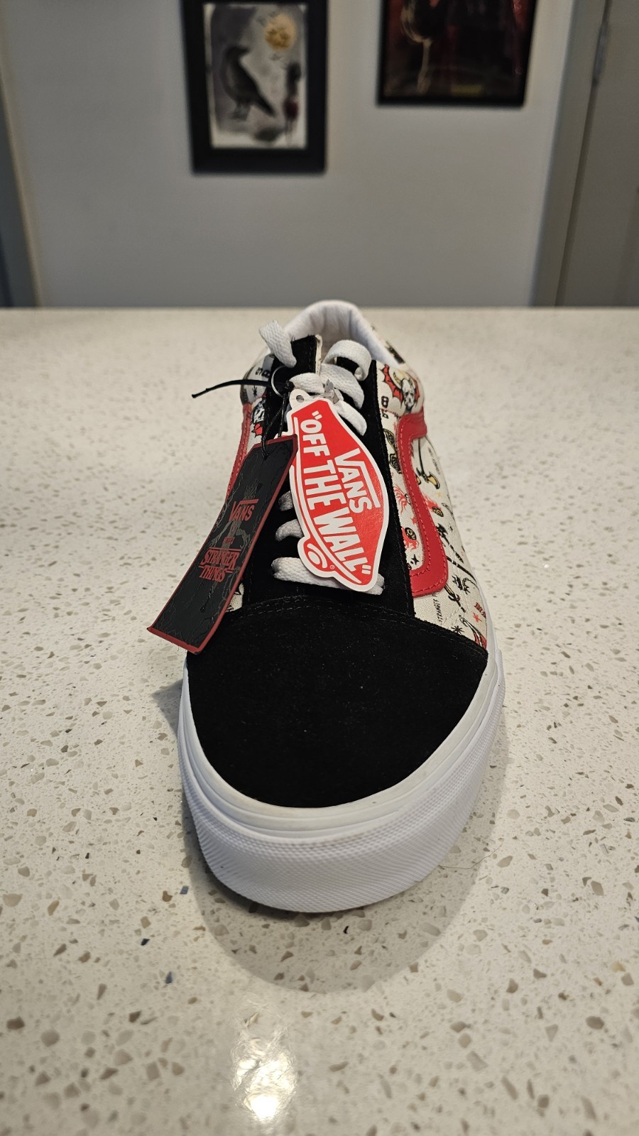 Vans Stranger Things Old Skool Hellfire Club Shoes Men's Size 10.5 Netflix NWT image 9
